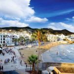 Playa de Sant Sebastià en Sitges, Costa del Garraf