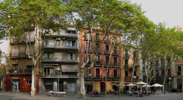 Plaça de la Virreina en Barcelona