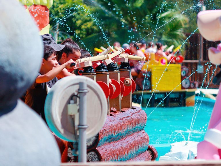 Atracciones de agua en Parque Warner Madrid